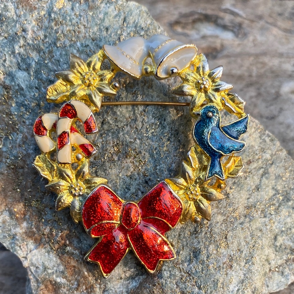 Festive Enamel Christmas Wreath Brooch with Red Bow